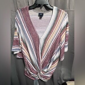 Daytrip | Twisted Surplice Top | The Buckle